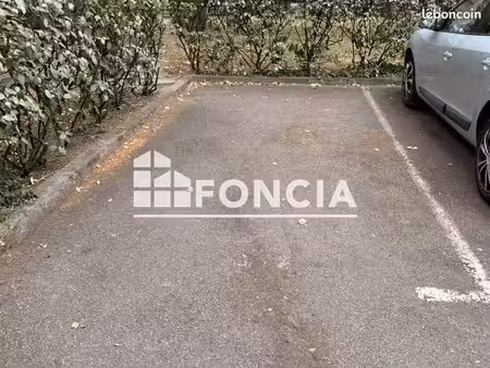 stationnement 9m² à louer 50 - toulouse 31400