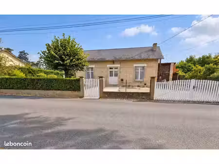 petite maison au calme avec grand jardin  proche commodités