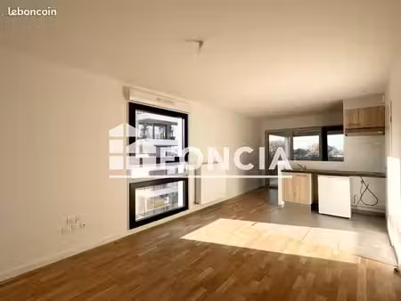 appartement 30.81m² à louer 575 - bordeaux 33100