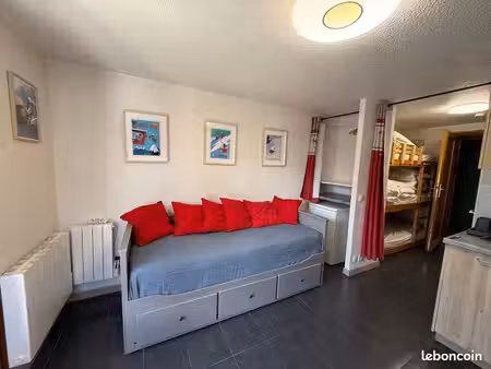 studio avec belle terrasse