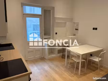 appartement meublé 2 pièces 25.6m² à louer 545 - sete 34200