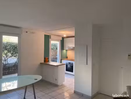 appartement 60 m² - jardin & piscine