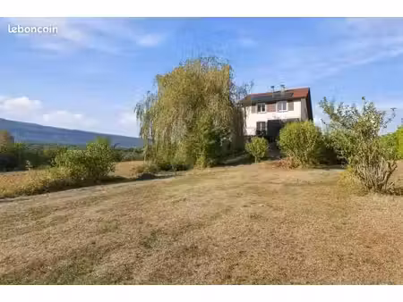 maison 8 pièces 200 m²