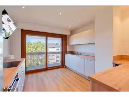 appartement 2 pièces 52 m²