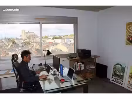 location bonjourureau privatif de 16 m² dans espace de coworking