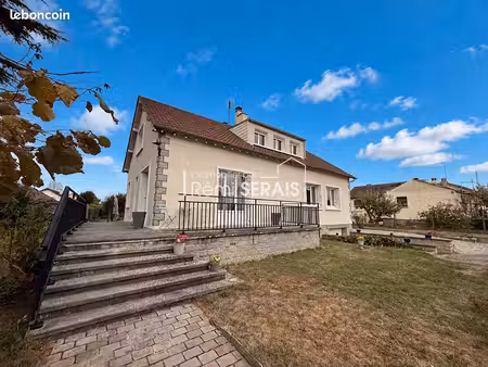 maison 7 pièces 157 m²