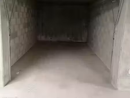garage box ferme a vendre residence belle etoile chambery