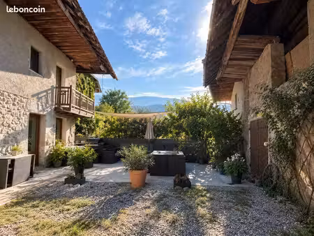 corps de ferme atypique - maison 76 m2