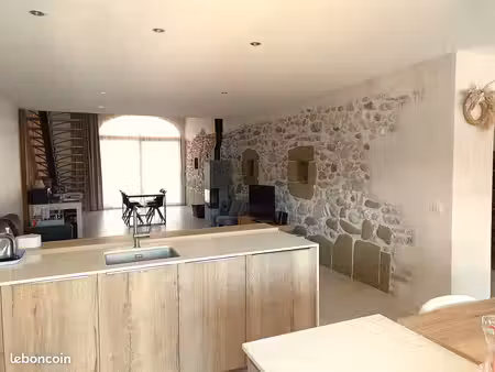 grange mitoyenne rénovée