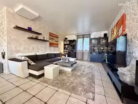 maison 5 pièces 121 m²
