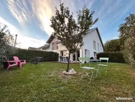 duplex/jardin t4 96 m²+ jardin 150 m² – garage – centre de saint-jorioz