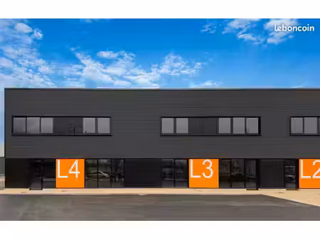local 371 m² sainte-hélène-du-lac