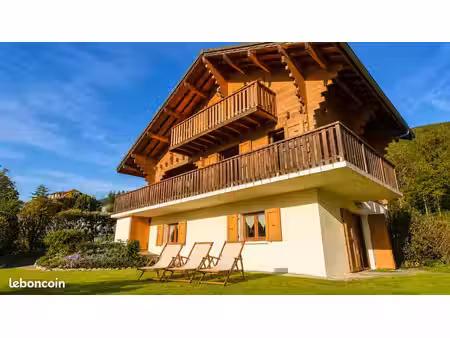 chalet à saint-jorioz avec vue panoramique sur le lac d’annecy  terrain de 1 350 m² et stu
