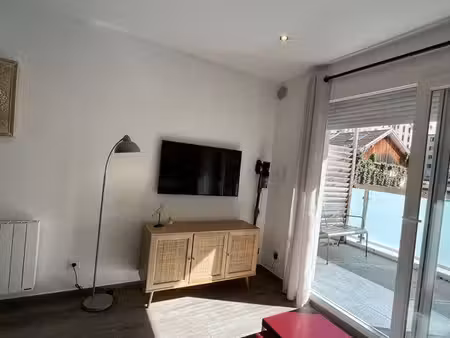 à louer – studio meublé de 27 m² avec terrasse | annemasse centre  au pied du tramway