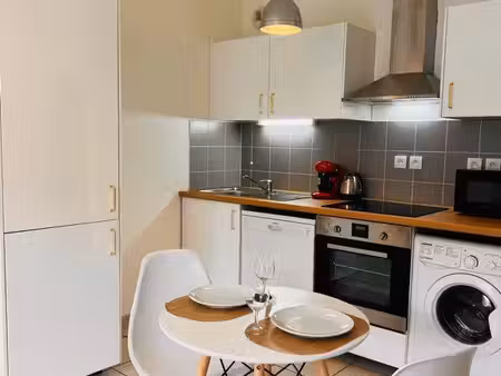 appartement avec grand balcon et place de parking