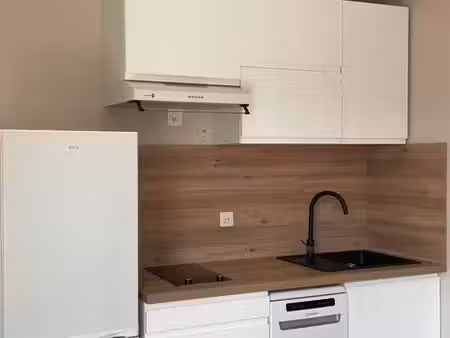 t2 meublé lumineux de 35 m² avec balcon  parking et cave – gaillard