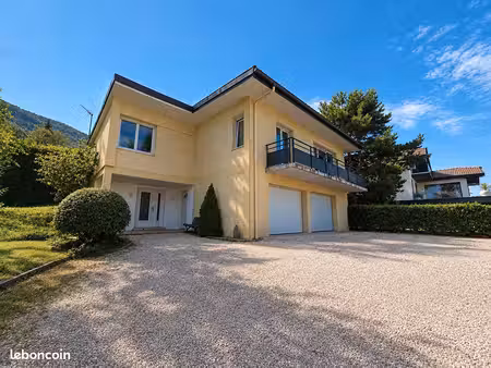maison 5 pièces 142 m²