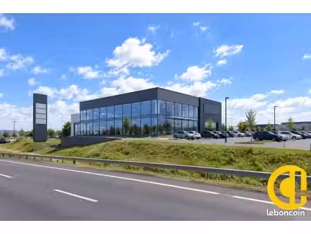 bâtiment 960 m²