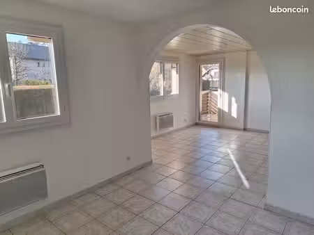 poisy (74330) - a louer – appartement t3 de 74 m² avec garage  parking privatif et grande 