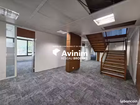 bureaux 907 m² epagny metz-tessy