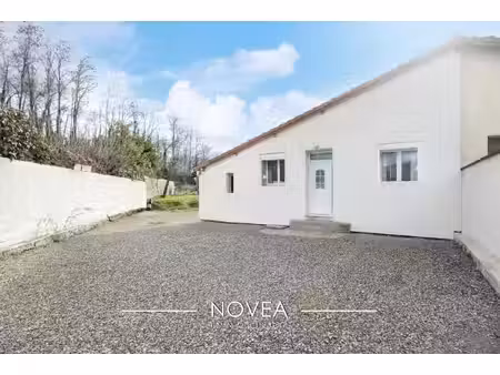 maison de 185 m2 sur 790 m2 de terrain secteur résidentiel