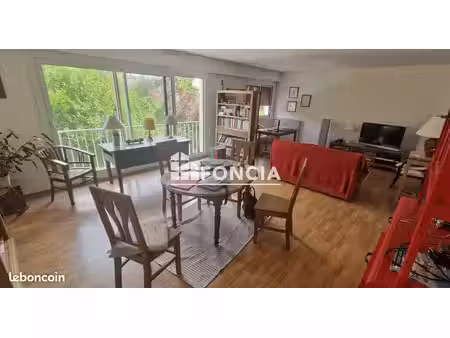mont-saint-aignan – à deux pas de l’église saint-andré – appartement 91 2 m²