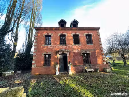 maison 8 pièces 163 m²