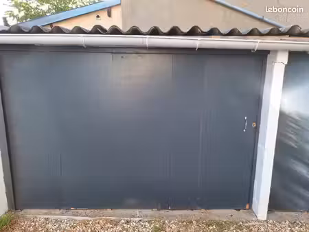 box/garage 12m²