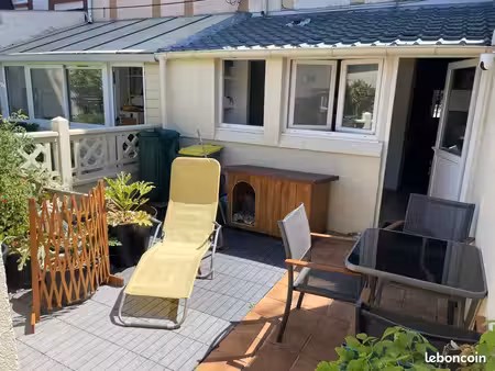 maison de ville sotteville terrasse cour atelier 2 chambres métro