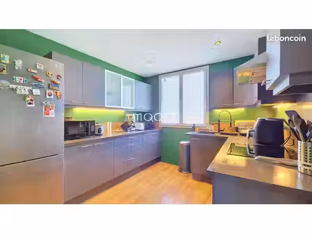 appartement 3 pièces 69 m²