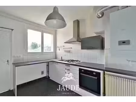 appartement t3 de 63 m2 avec ascenseur et cave 19 boulevar