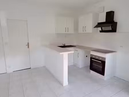 location appartement 3 pièces 54.55 m² à saint-laurent-d'andenay (71210)  519 €
