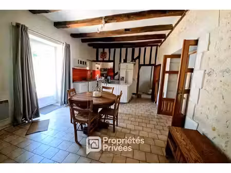 a vendre en exclusivité 37230 fondettes  maison de ville / appartement 135m²  4/5 chambres