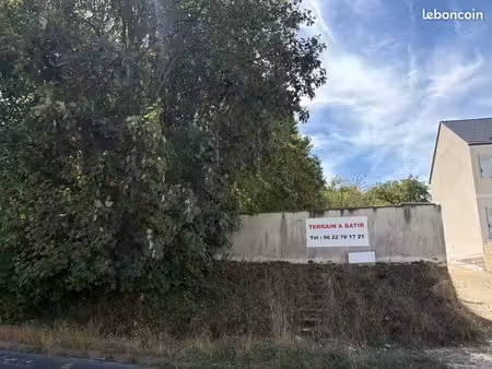 terrain constructible 730 m2 - face 18 m