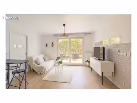 loue appartement 1 chambre terrasse