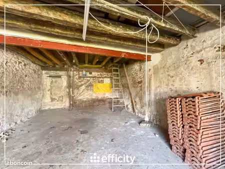 maison 2 pièces 111 m²