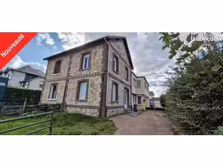 propriété 6 pièces 161 m²
