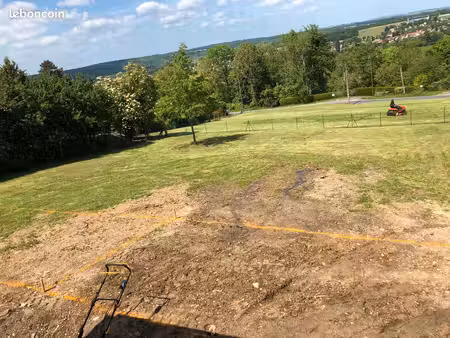 beau terrain de 1400 m2 sur 30 mètres de façade proche de meaux