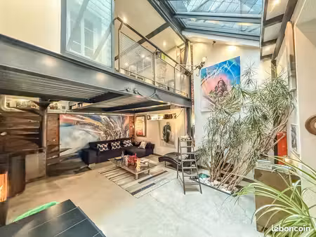 loft/atelier/surface 5 pièces 120 m²