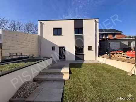 maison 5 pièces 177 m²
