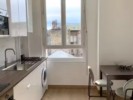 t2 meublé 47 m² rénové – lumineux & sans vis-à-vis – centre-ville – 725 cc