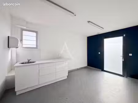 local commercial 110 m² boos