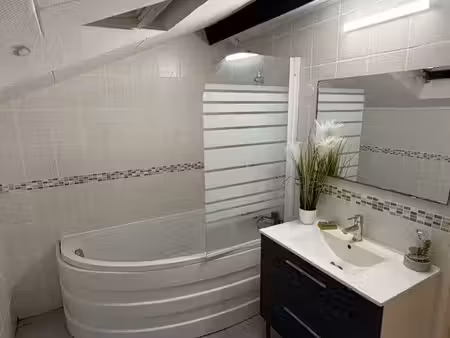 studio dans pavillon