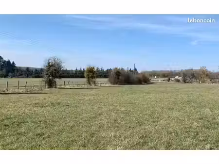 terrain 600 m² breval