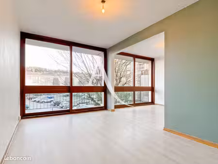 appartement 3 pièces 55 m²