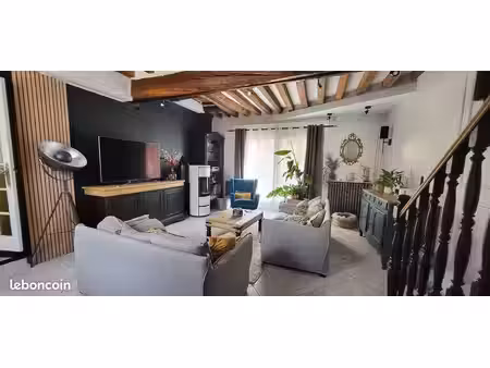 maison 8 pièces 208 m²