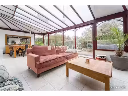 maison 5 pièces 141 m²