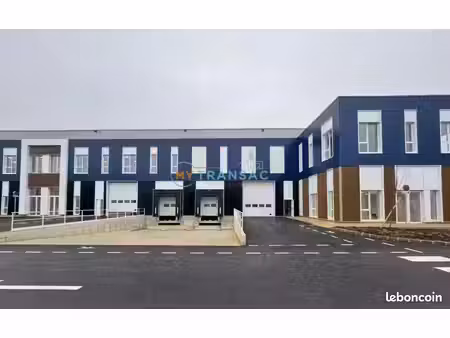 local d'activité 1 309 m²