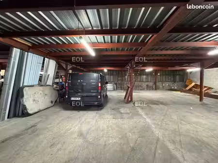 local d'activité 118 m²