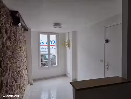 appartement 2 pièces à louer dans le centre de nemours au rdc